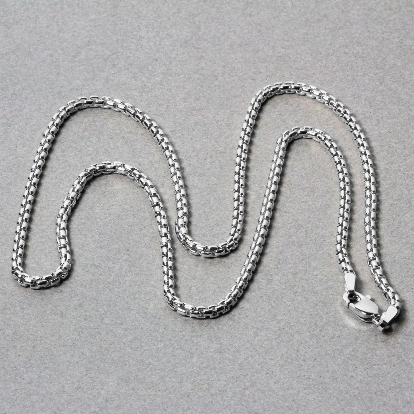 14k White Gold Solid Round Box Chain (2.5 mm)